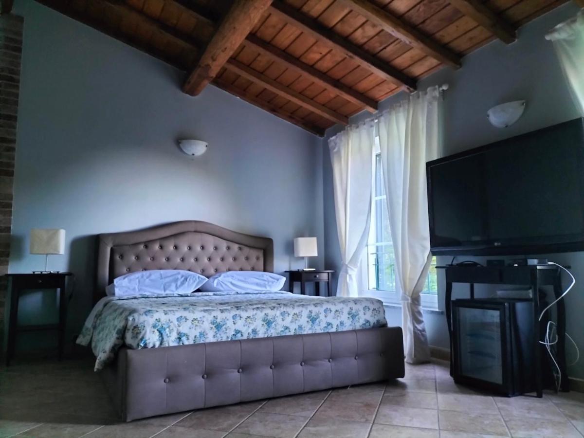 Il Girasole Bed & Breakfast Semorile Exterior photo